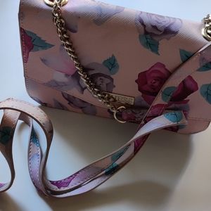 Guess Crossbody Handbag/Purse